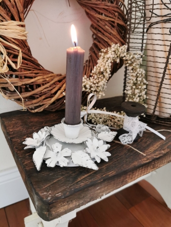Kerzenhalter mit Blüten und Blätter Shabby Chic weiß Landhausstil