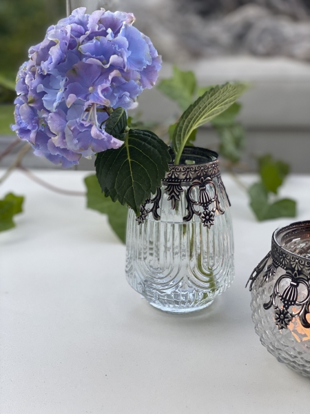 Glas Vase mit Silber Dekor